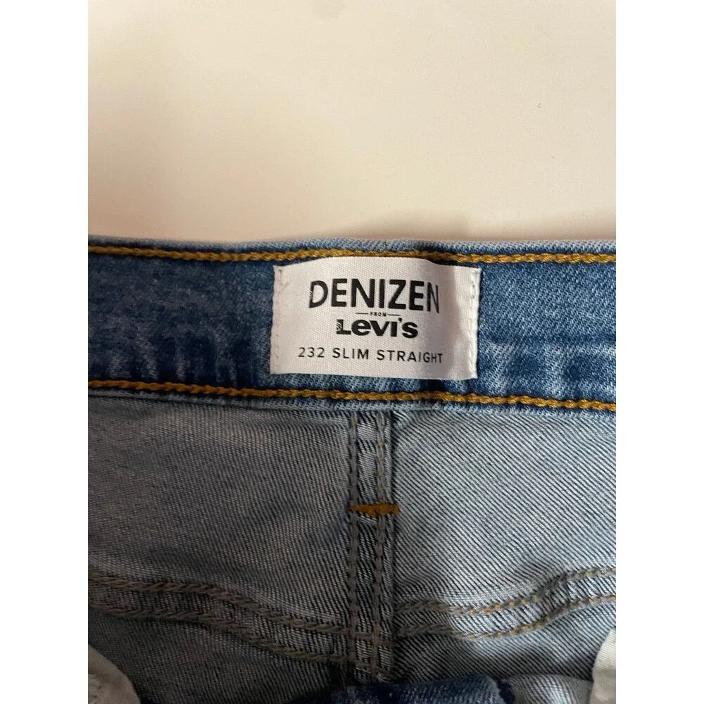 Denizen from Levi’s Men’s Slim Straight Medium Wash Jeans Size 38 x 30